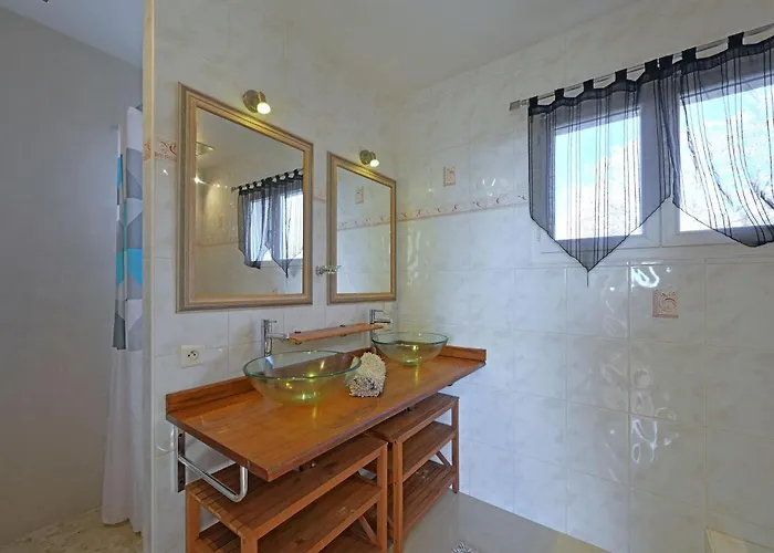 Barbouillet - Maison Avec Piscines Partagees * جوييوس